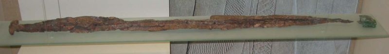 Vered-Yבµ�rikho steel sword BCE 7th century, 105cm; Israel Museum (museum photo upright)
